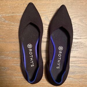 Rothy’s black point 9.5